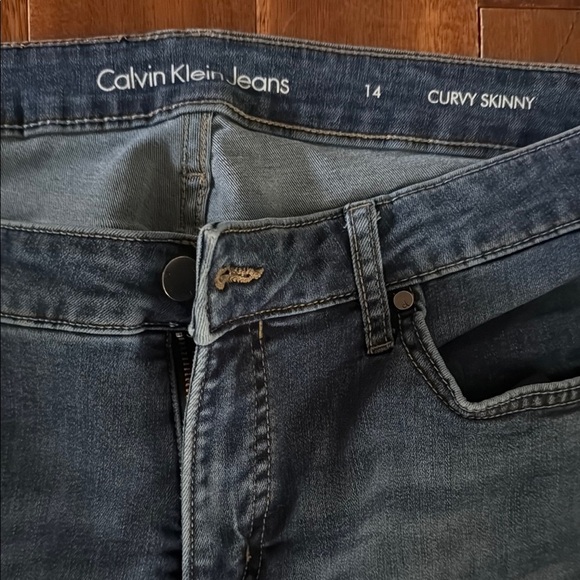 Calvin Klein Curvy Skinny Blue Jeans Classic Denim - Picture 2 of 3